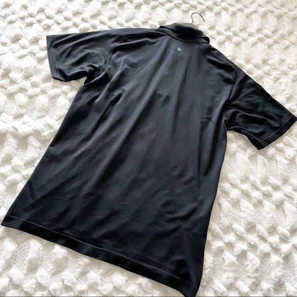 Men’s Lululemon Metal Vent Tech Polo in Black with New York Yankees Logo - Picture 6 of 6
